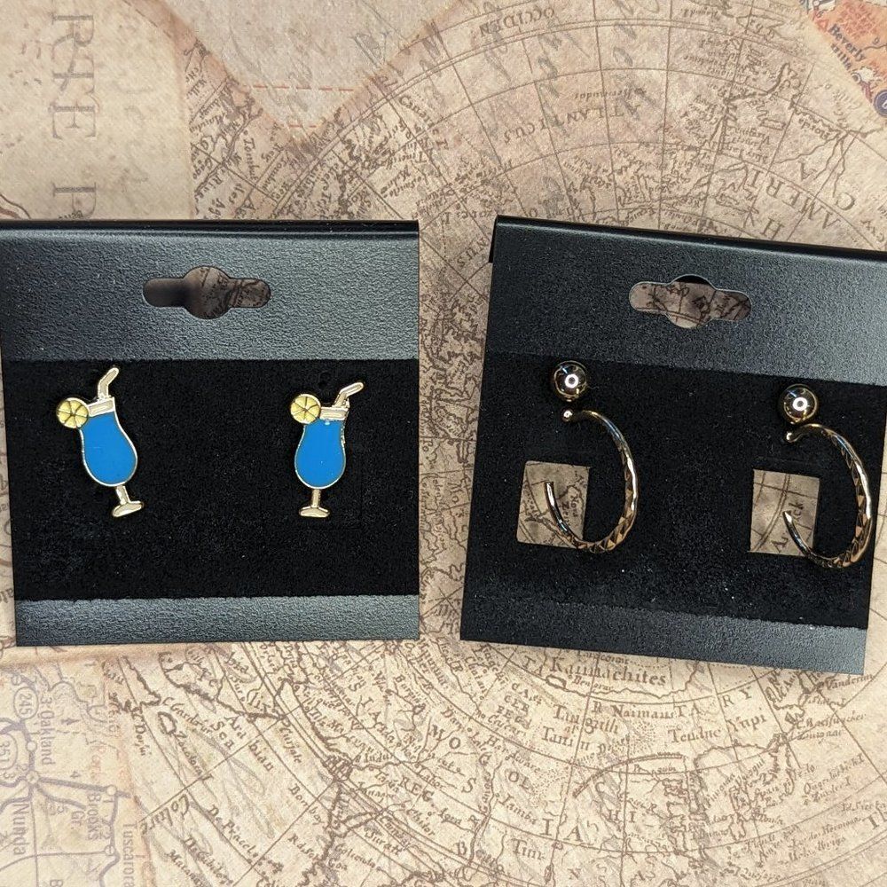 NWOT Drinks Gold-Tone Earring Studs